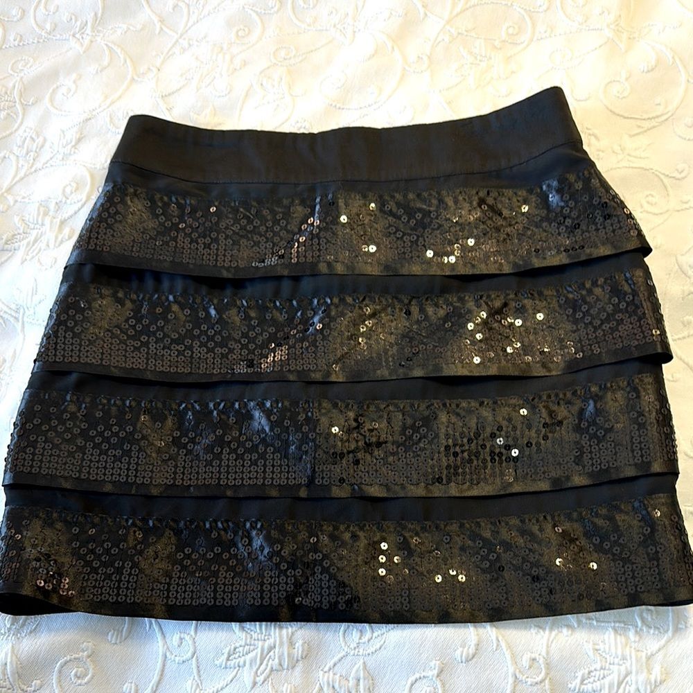 Twenty One ( or forever 21) tiered sequined mini fully lined‎  sz M
